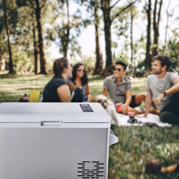 HOTPOINT-CAR-REFRIGERATOR-4