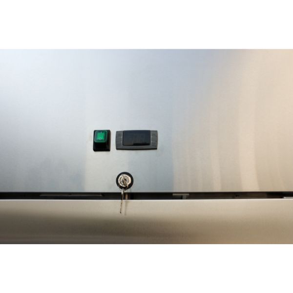 onepoint-1gn-commercial-fridge