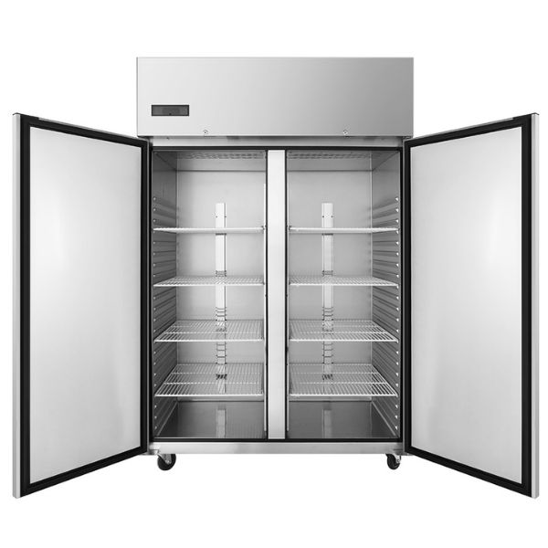 HOTPOINT 2GN COMMERCIAL REFRIGERATOR 2 DOORS (1)